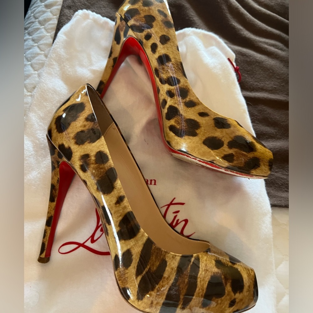 Only worn a few times louboutin animal patent heels 40 includes shoe bag